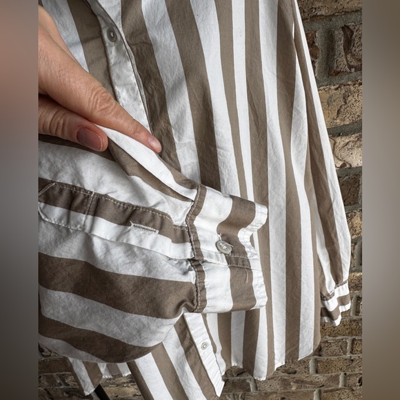 Aerie Good Day Button Down Shirt Striped
Beige Size Small P - Picture 6 of 15